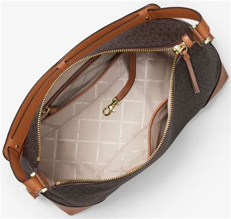inside of a mk purse